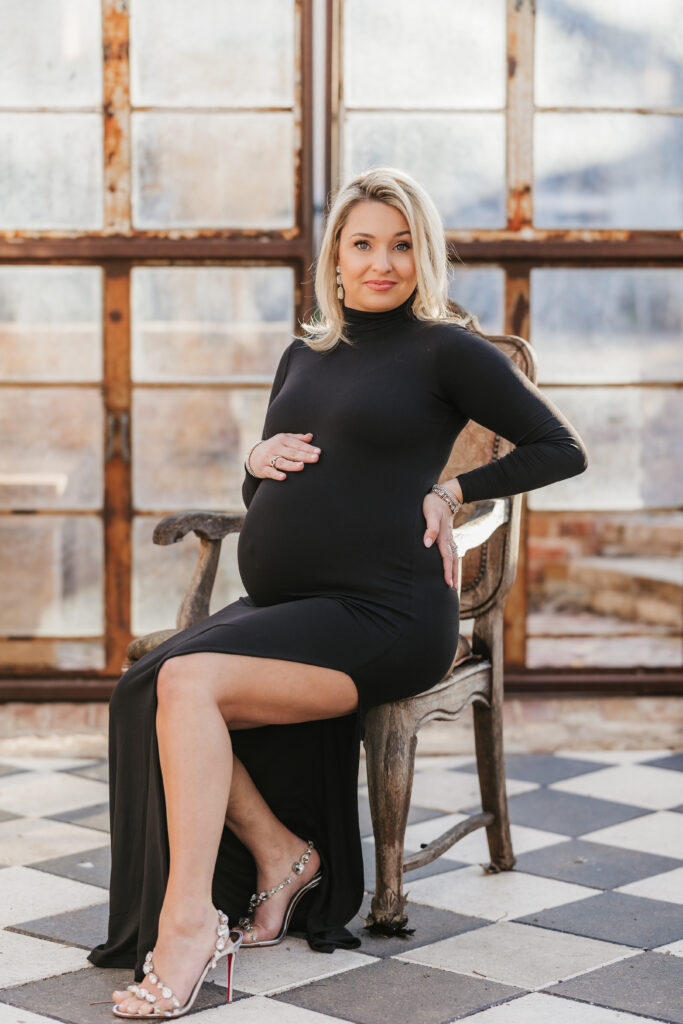 pics-sekrit-theater-mom-in-chair