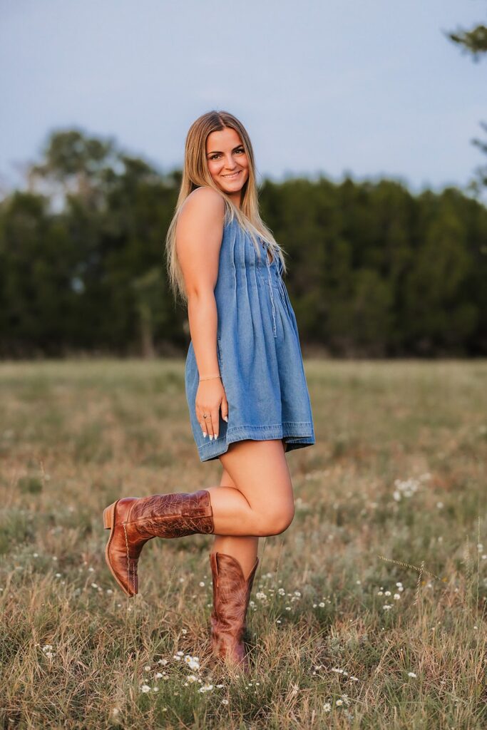 Wimberley senior pictures; Texas Hill Country senior photographer; senior photographer Wimberley TX; Austin senior photographer